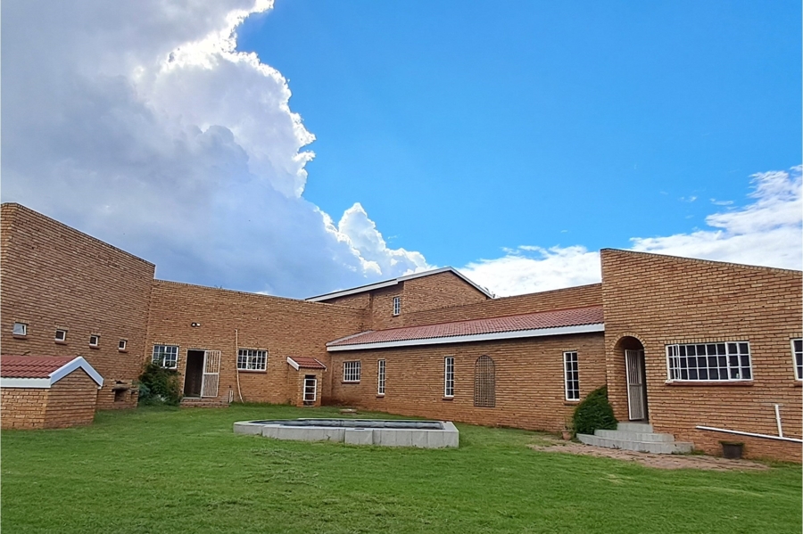 4 Bedroom Property for Sale in Grootfontein Country Estate Gauteng