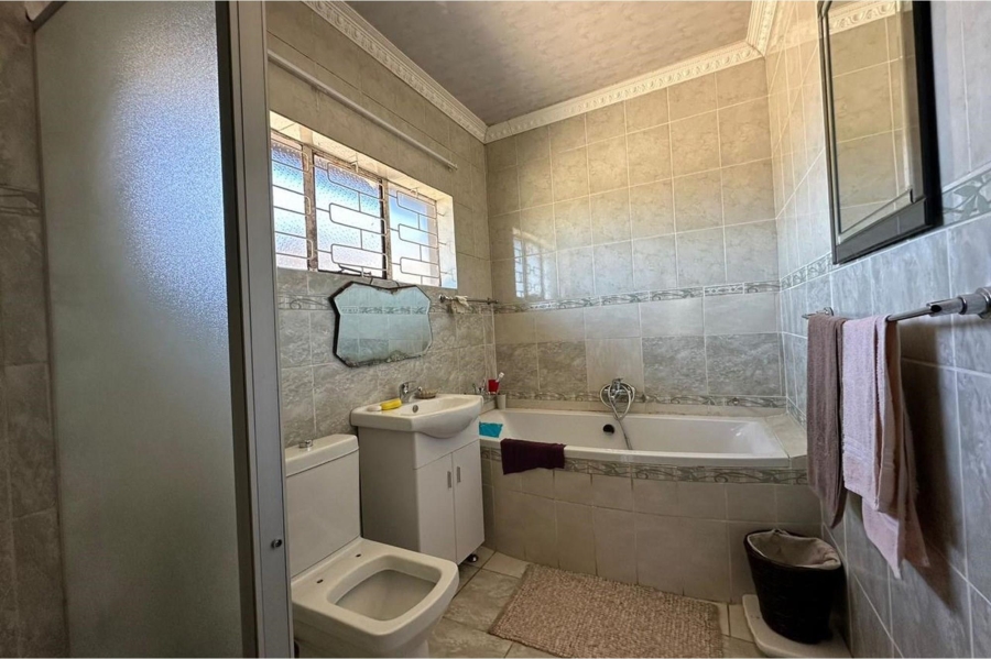 3 Bedroom Property for Sale in Endicott Gauteng