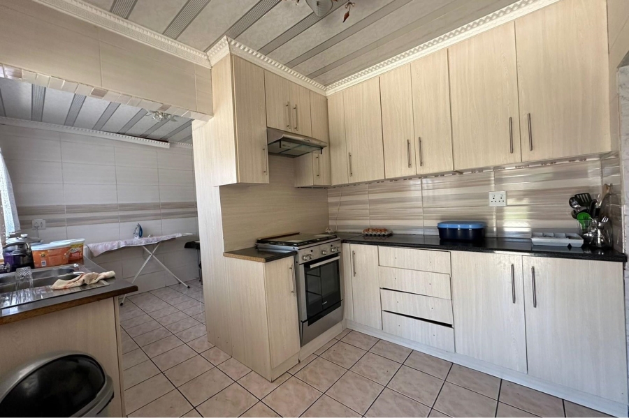 3 Bedroom Property for Sale in Endicott Gauteng