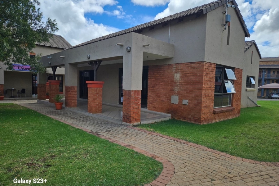 3 Bedroom Property for Sale in Karenpark Gauteng