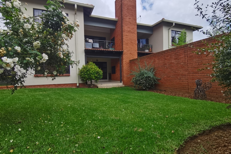 3 Bedroom Property for Sale in Greenstone Hill Gauteng