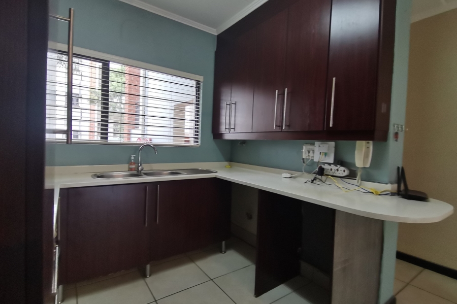 3 Bedroom Property for Sale in Greenstone Hill Gauteng