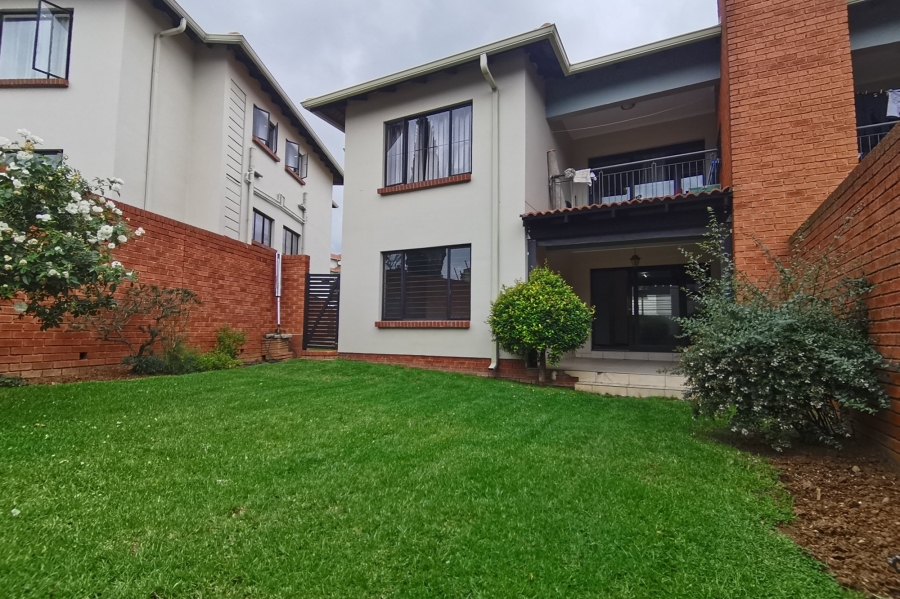 3 Bedroom Property for Sale in Greenstone Hill Gauteng