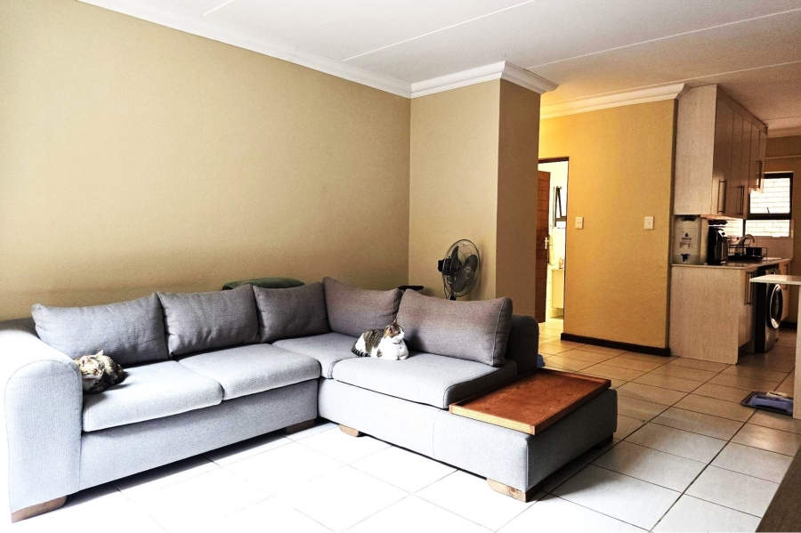 2 Bedroom Property for Sale in Glen Marais Gauteng