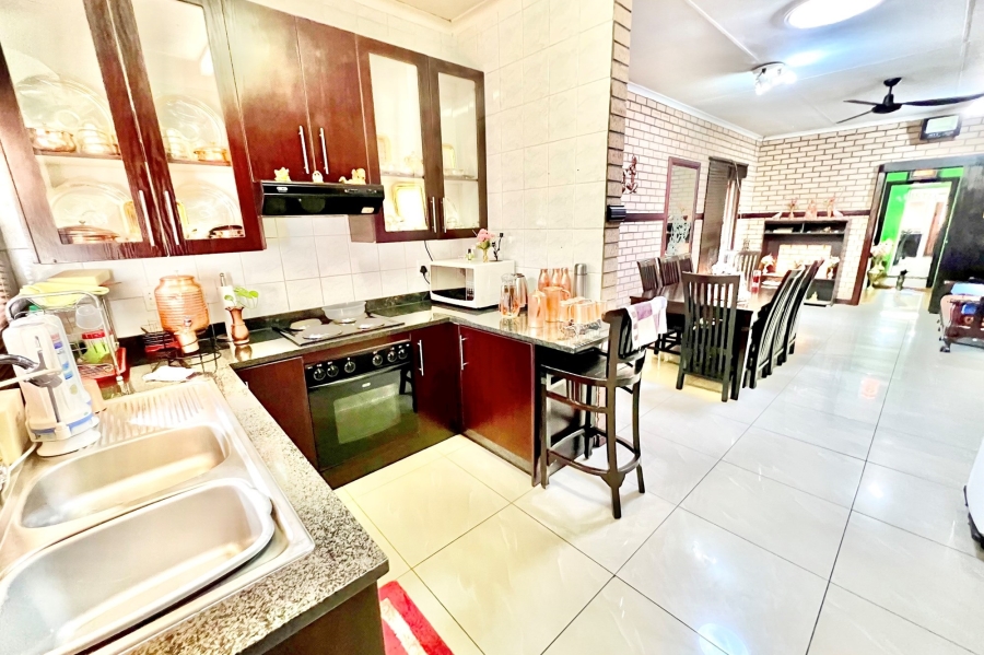 To Let 4 Bedroom Property for Rent in Noordwyk Gauteng