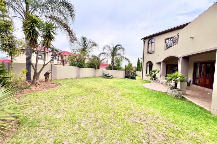 4 Bedroom Property for Sale in Carlswald Gauteng