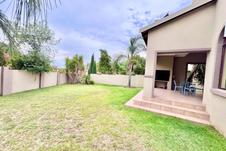 4 Bedroom Property for Sale in Carlswald Gauteng