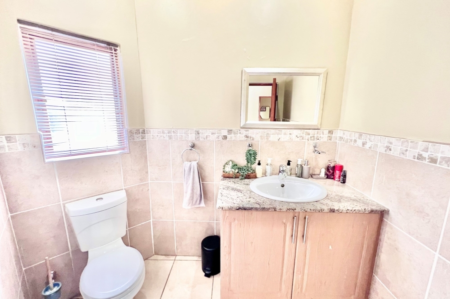 4 Bedroom Property for Sale in Carlswald Gauteng