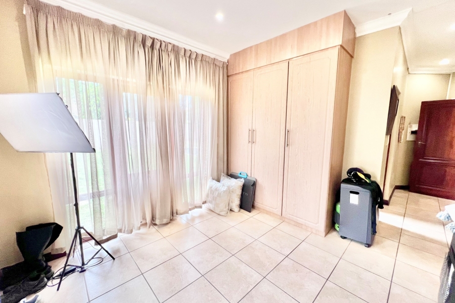 4 Bedroom Property for Sale in Carlswald Gauteng