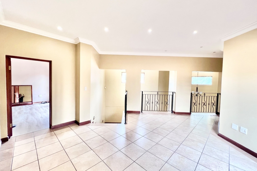 4 Bedroom Property for Sale in Carlswald Gauteng