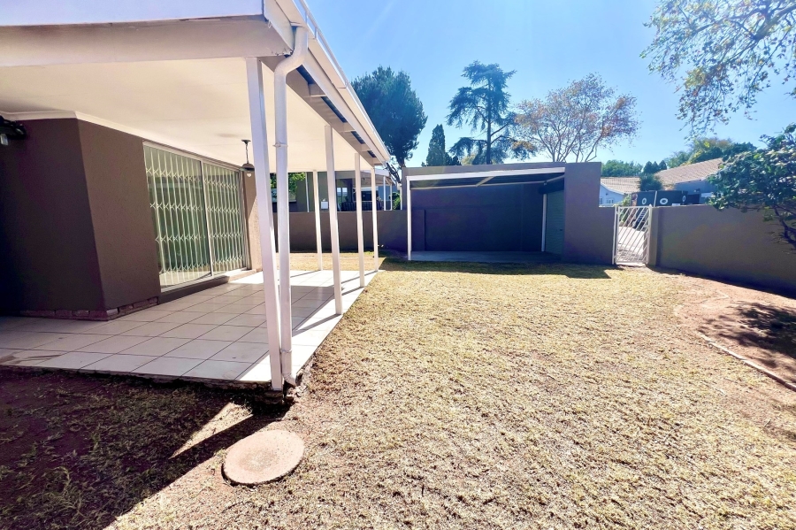 2 Bedroom Property for Sale in Noordwyk Gauteng