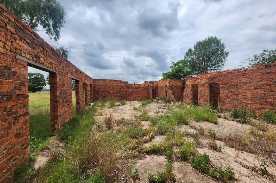 5 Bedroom Property for Sale in Endicott Gauteng