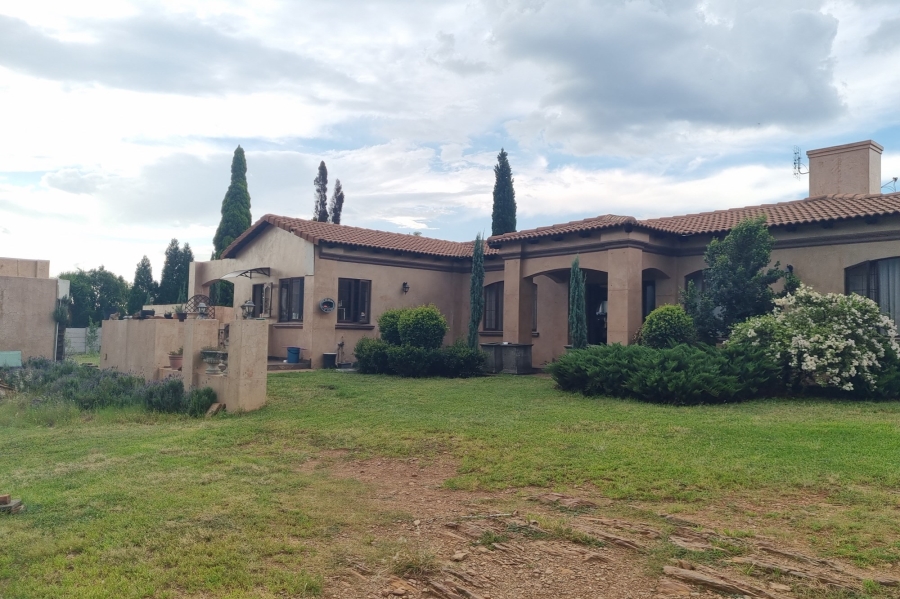 5 Bedroom Property for Sale in Mooikloof Gauteng