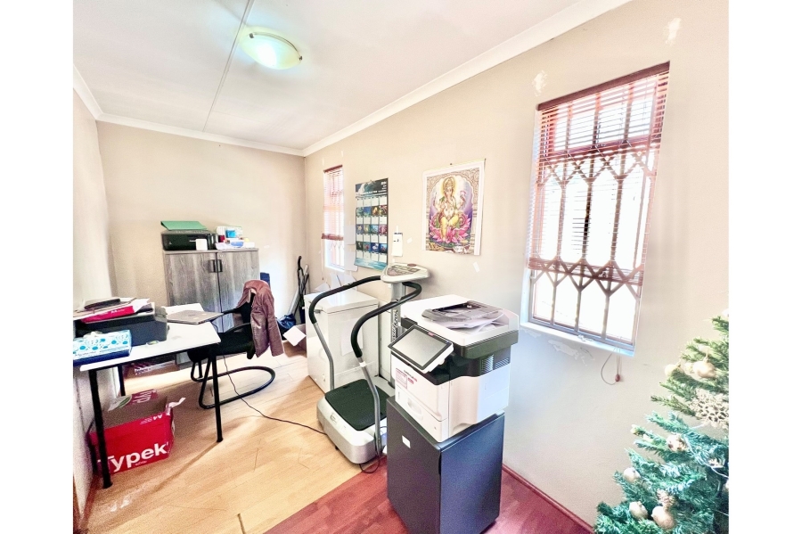 4 Bedroom Property for Sale in Halfway Gardens Gauteng