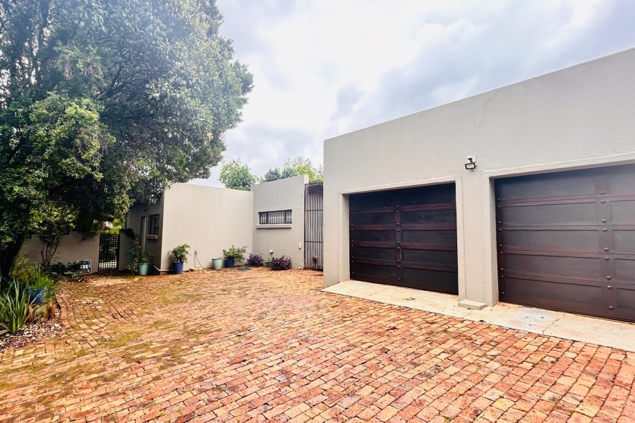 4 Bedroom Property for Sale in Erasmusrand Gauteng