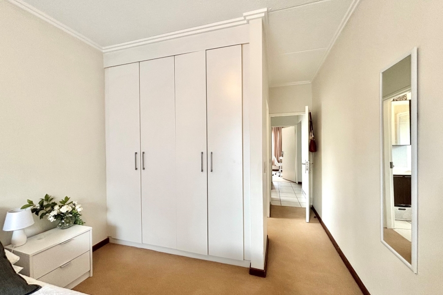 2 Bedroom Property for Sale in Bryanston Gauteng