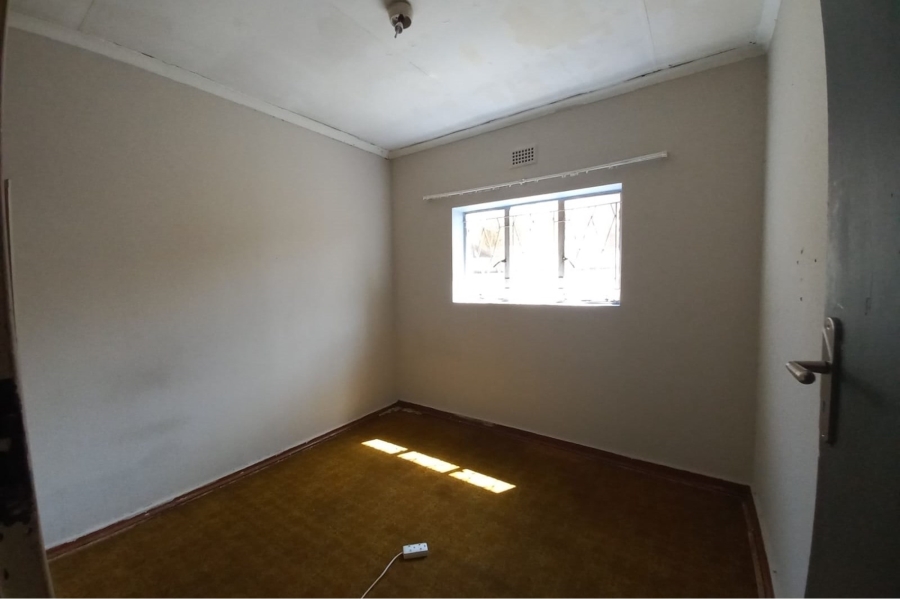 7 Bedroom Property for Sale in Bezuidenhout Valley Gauteng