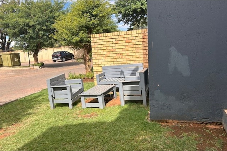 To Let 2 Bedroom Property for Rent in The Orchards Gauteng