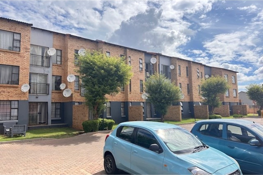 To Let 2 Bedroom Property for Rent in The Orchards Gauteng