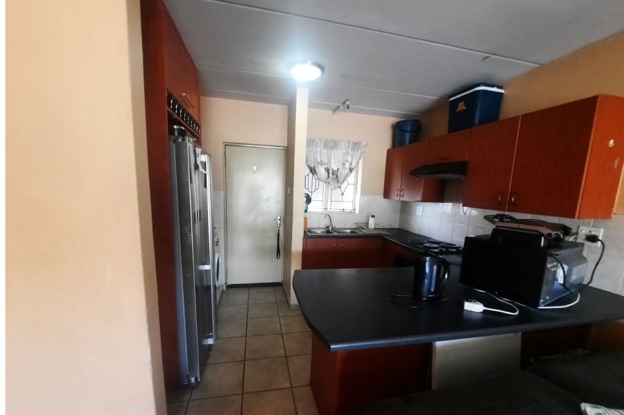 2 Bedroom Property for Sale in Birchleigh Gauteng