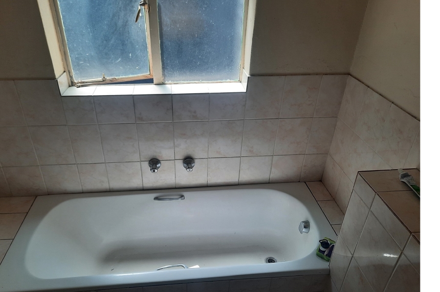 2 Bedroom Property for Sale in Birchleigh Gauteng