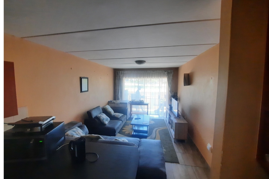 2 Bedroom Property for Sale in Birchleigh Gauteng