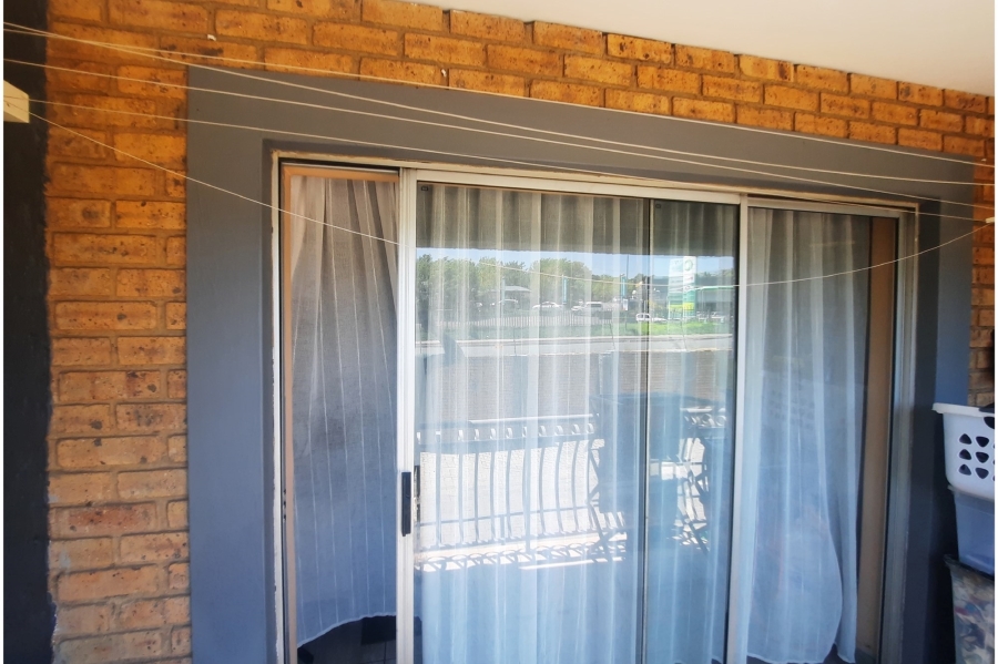 2 Bedroom Property for Sale in Birchleigh Gauteng