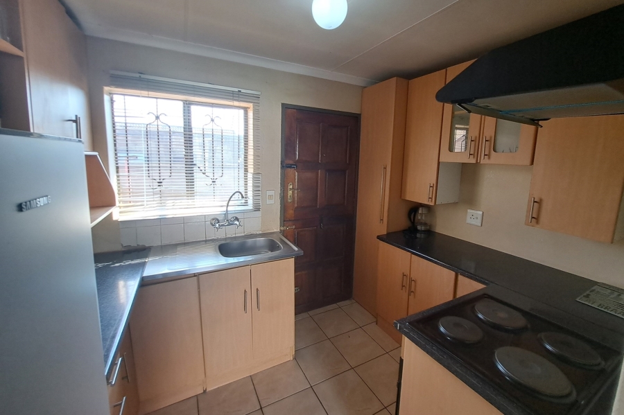 2 Bedroom Property for Sale in Moroka North Gauteng