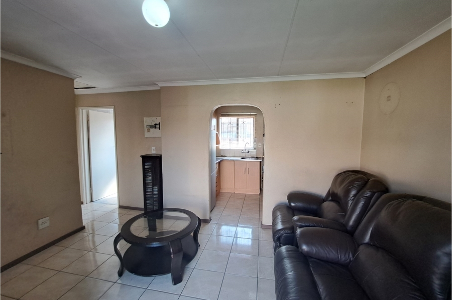 2 Bedroom Property for Sale in Moroka North Gauteng