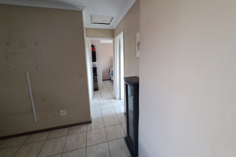 2 Bedroom Property for Sale in Moroka North Gauteng