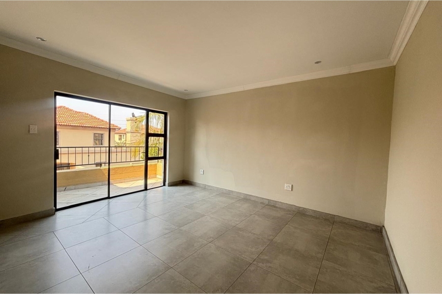 3 Bedroom Property for Sale in Broadacres Gauteng