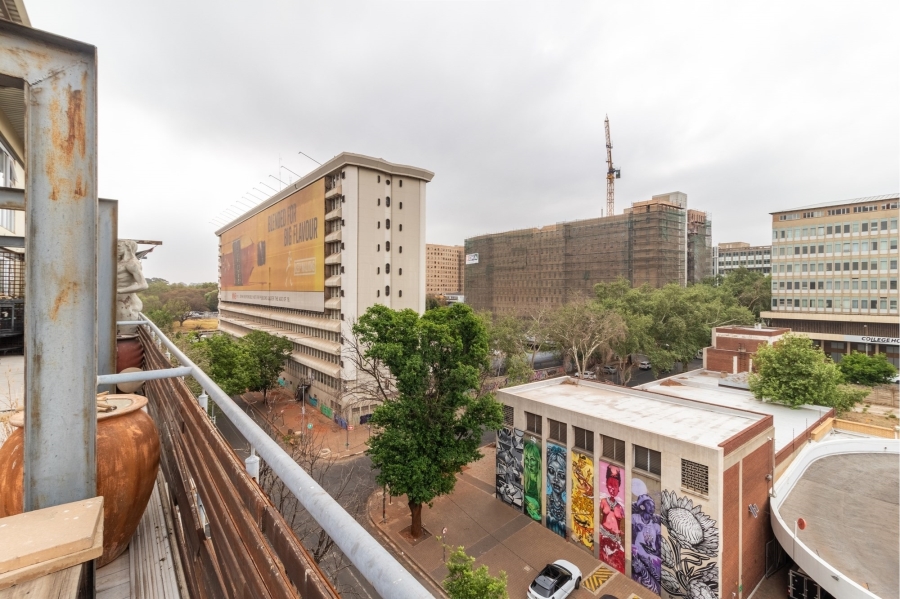 2 Bedroom Property for Sale in Braamfontein Gauteng