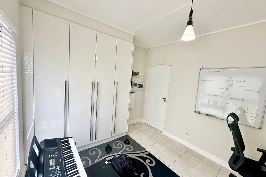 3 Bedroom Property for Sale in The Polofields Gauteng