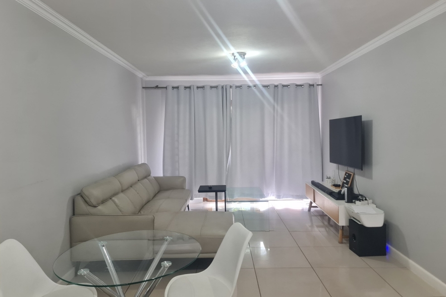 2 Bedroom Property for Sale in Waterfall Heights Gauteng