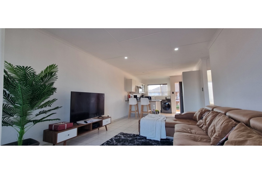 2 Bedroom Property for Sale in Liefde en Vrede Gauteng