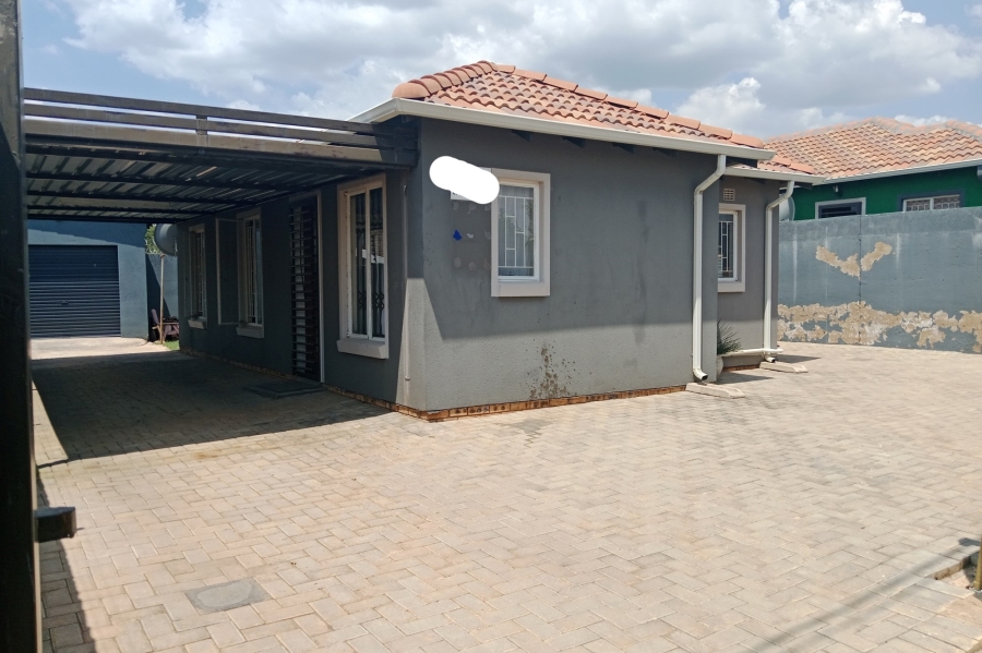 To Let 3 Bedroom Property for Rent in Mahube Valley Gauteng