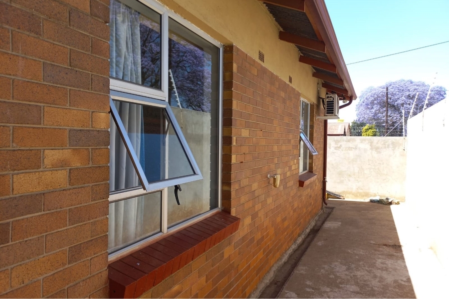 2 Bedroom Property for Sale in Bezuidenhout Valley Gauteng