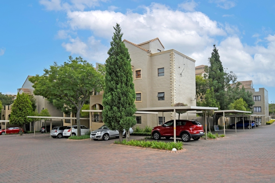 1 Bedroom Property for Sale in Lonehill Gauteng