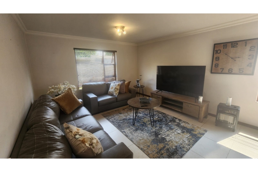 3 Bedroom Property for Sale in Candlewoods Country Estate Gauteng