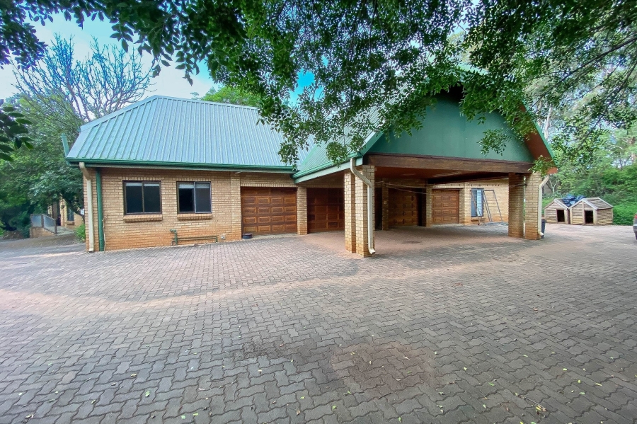 4 Bedroom Property for Sale in Zwavelpoort Gauteng