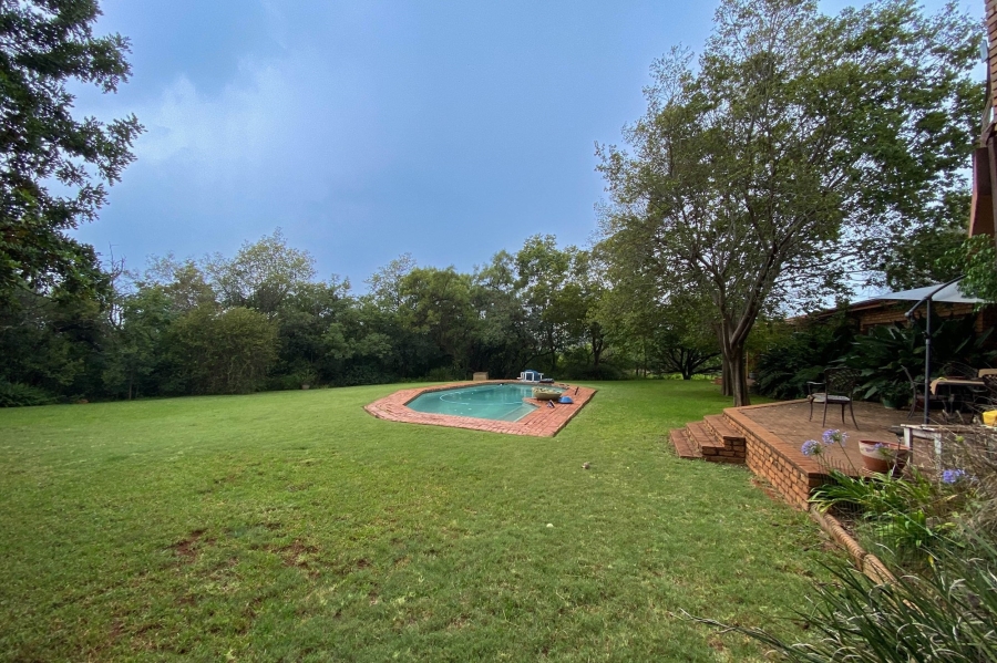 4 Bedroom Property for Sale in Zwavelpoort Gauteng