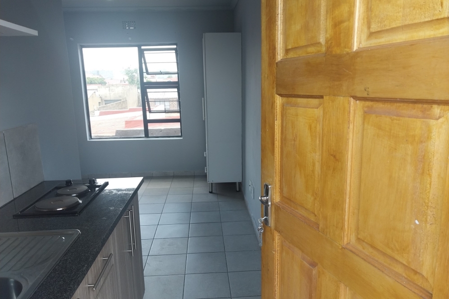 To Let 1 Bedroom Property for Rent in Meadowlands Gauteng