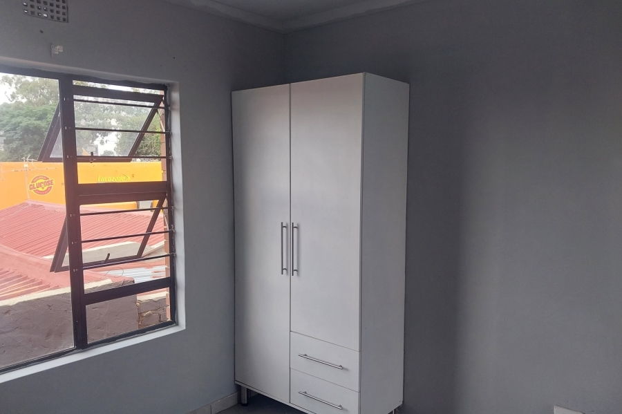 To Let 1 Bedroom Property for Rent in Meadowlands Gauteng