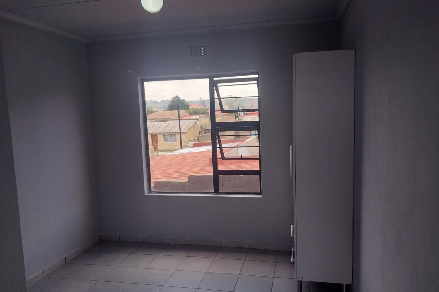 To Let 1 Bedroom Property for Rent in Meadowlands Gauteng