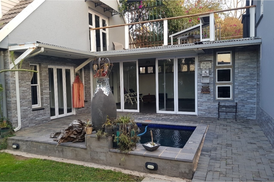 4 Bedroom Property for Sale in Maroeladal Gauteng