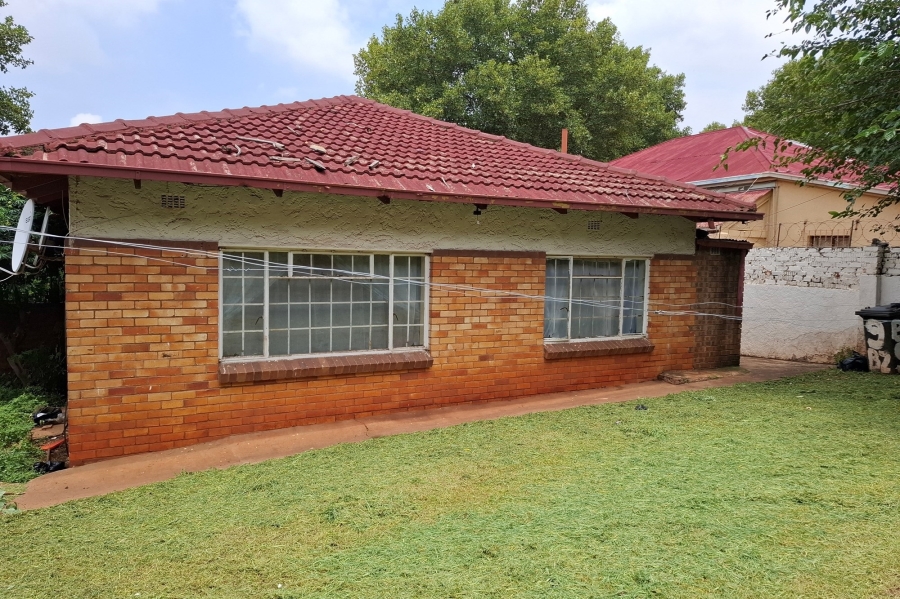 4 Bedroom Property for Sale in Bezuidenhout Valley Gauteng