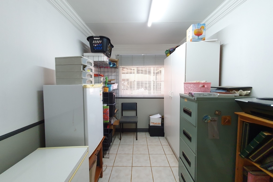6 Bedroom Property for Sale in Patryshoek A H Gauteng