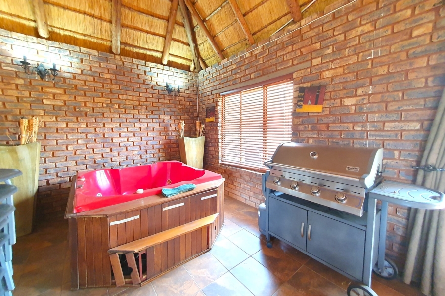 6 Bedroom Property for Sale in Patryshoek A H Gauteng