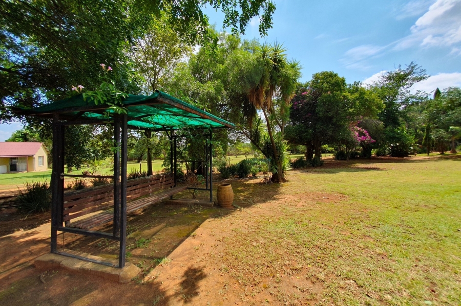 6 Bedroom Property for Sale in Patryshoek A H Gauteng