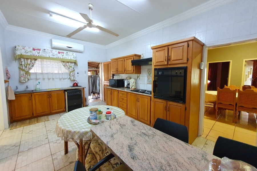 6 Bedroom Property for Sale in Patryshoek A H Gauteng